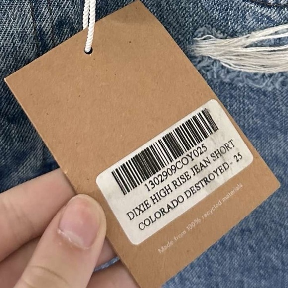 REFORMATION-Dixie High Rise Jean shorts- Colorado blue, size 25 NWT. - Picture 3 of 14